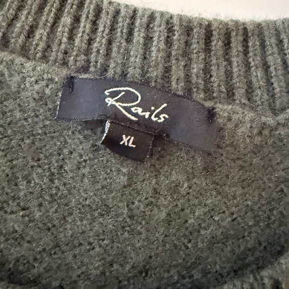 Rails Percy Olive Gold Stars - XL Green Soft Sweater. - Picture 8 of 14